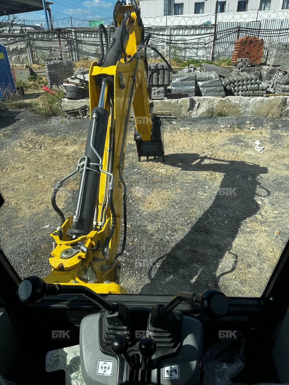 Экскаватор-погрузчик NEW HOLLAND B80B 14