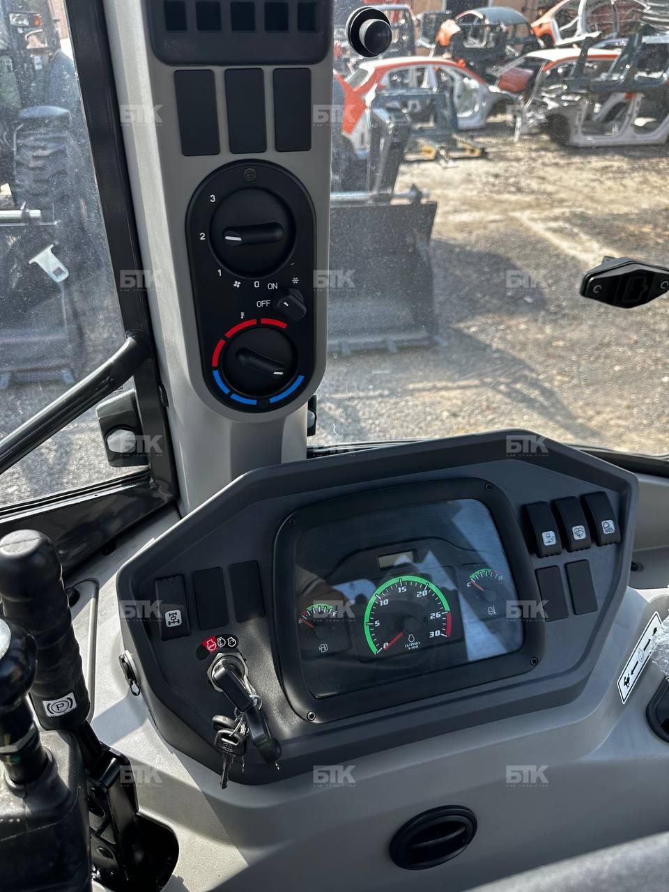 Экскаватор-погрузчик NEW HOLLAND B80B 16