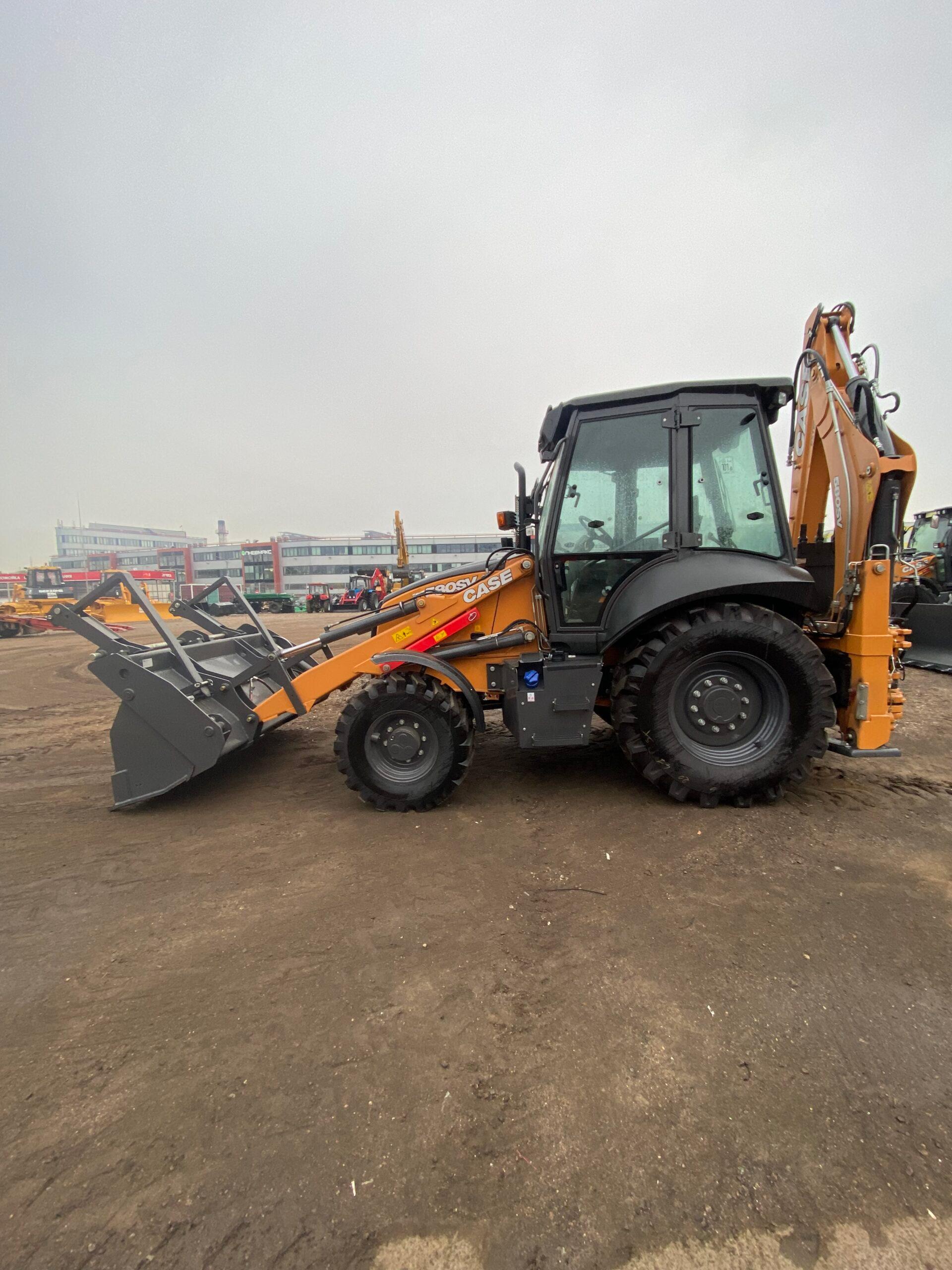 Экскаватор-погрузчик CASE 580SV 3