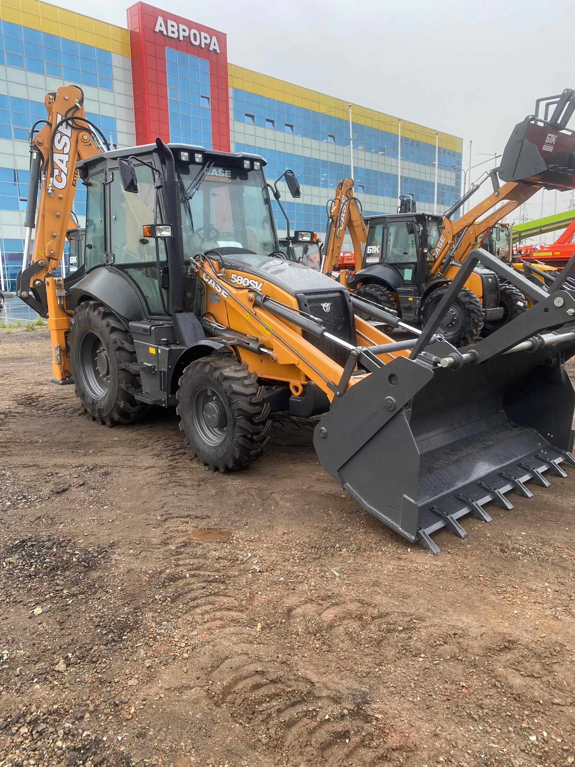 Экскаватор-погрузчик CASE 580SV 4