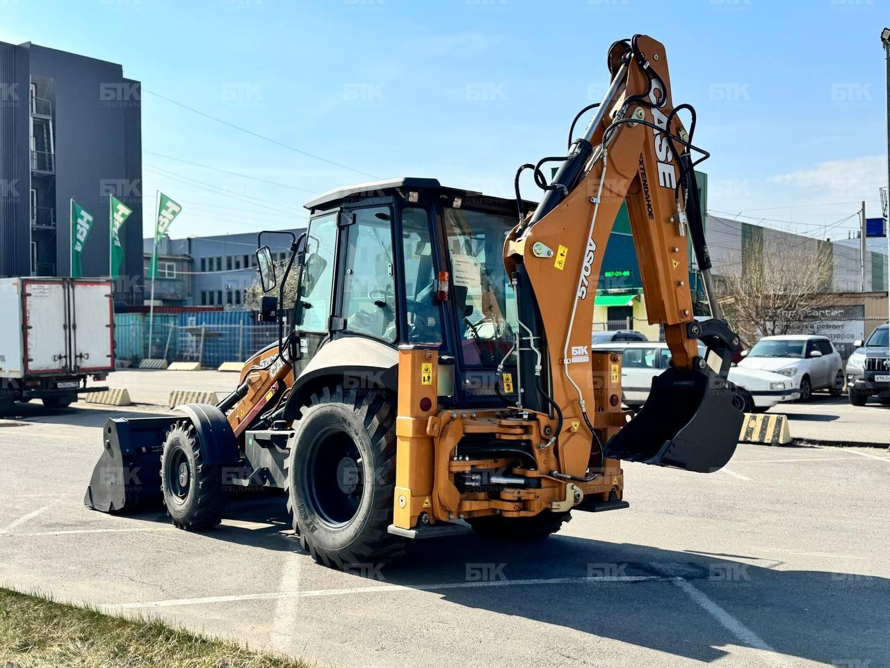 Экскаватор-погрузчик CASE 570SV 6
