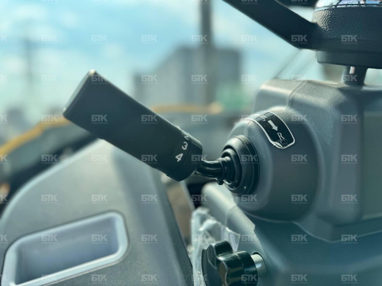 Экскаватор-погрузчик Lonking CDM84C 39