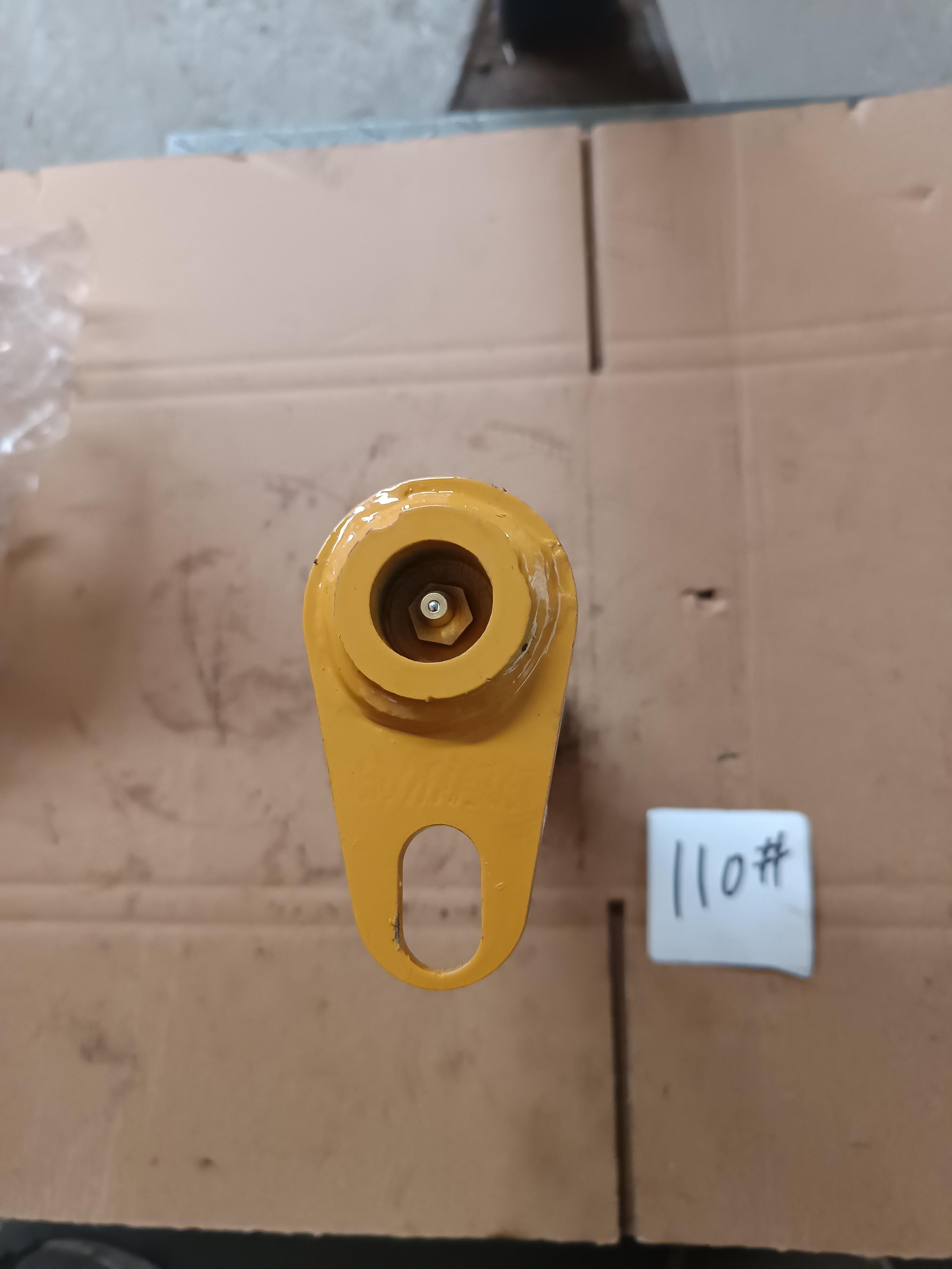 Палец крепления телескопического цилиндра передний d=40 L=173 Shanmon 388H Z050260505
