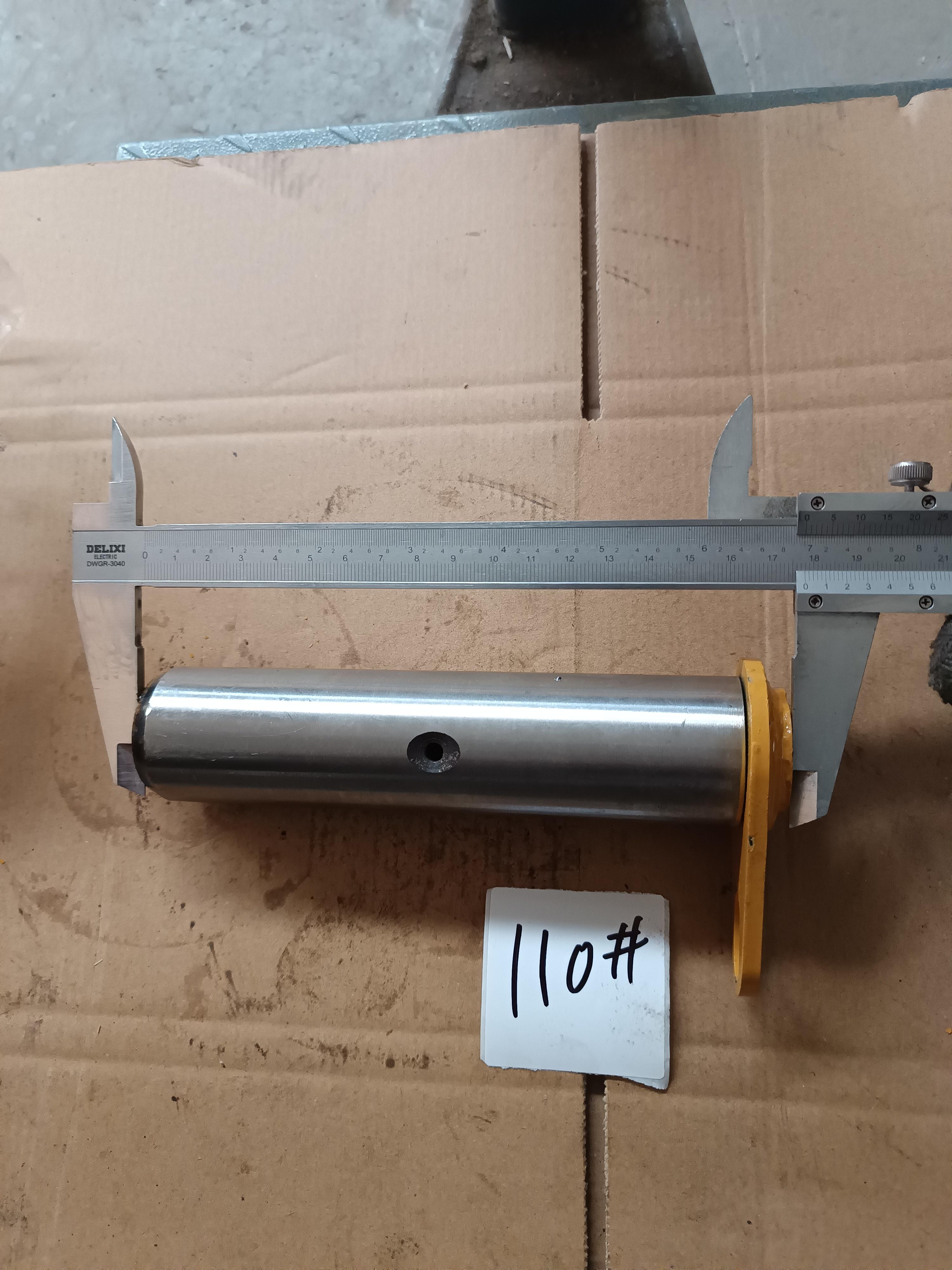 Палец крепления телескопического цилиндра передний d=40 L=173 Shanmon 388H Z050260505 2