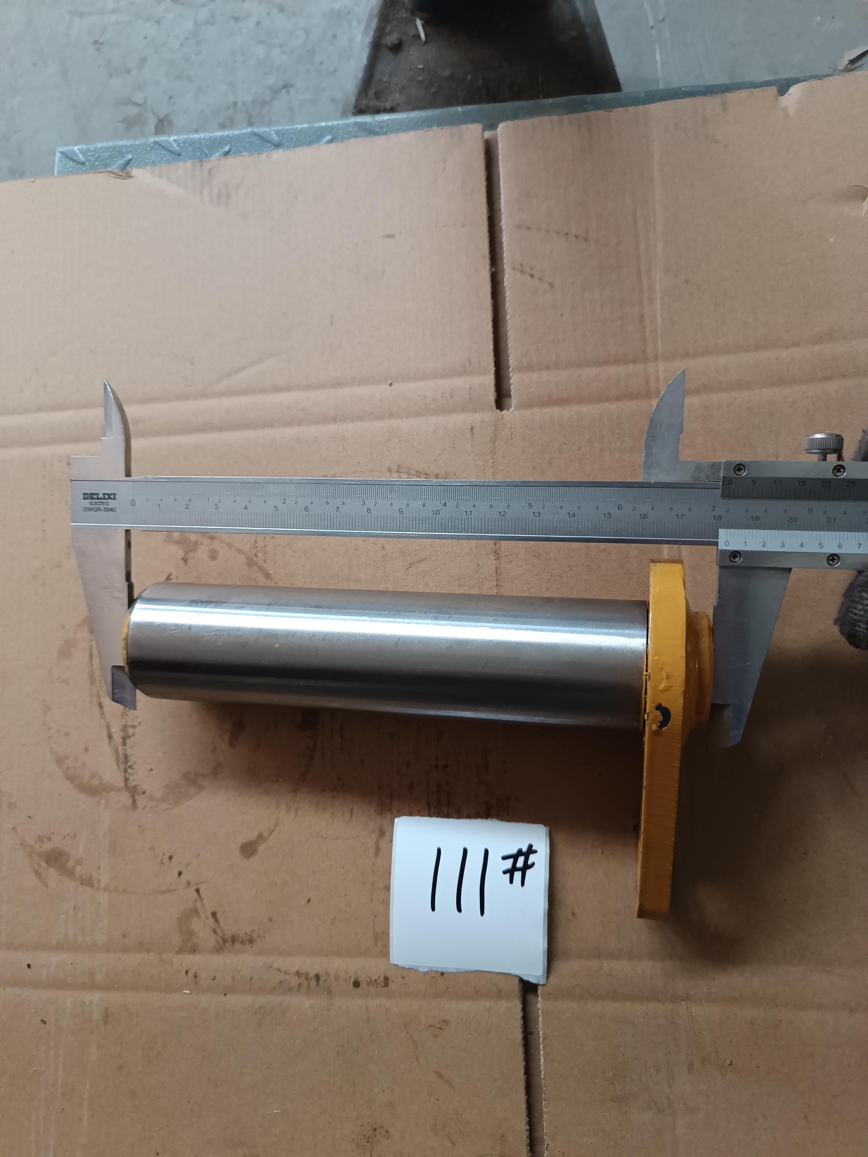 Палец крепления цилиндра челюстного ковша d=40 L=175 нижний Shanmon 388H Z061011560 3