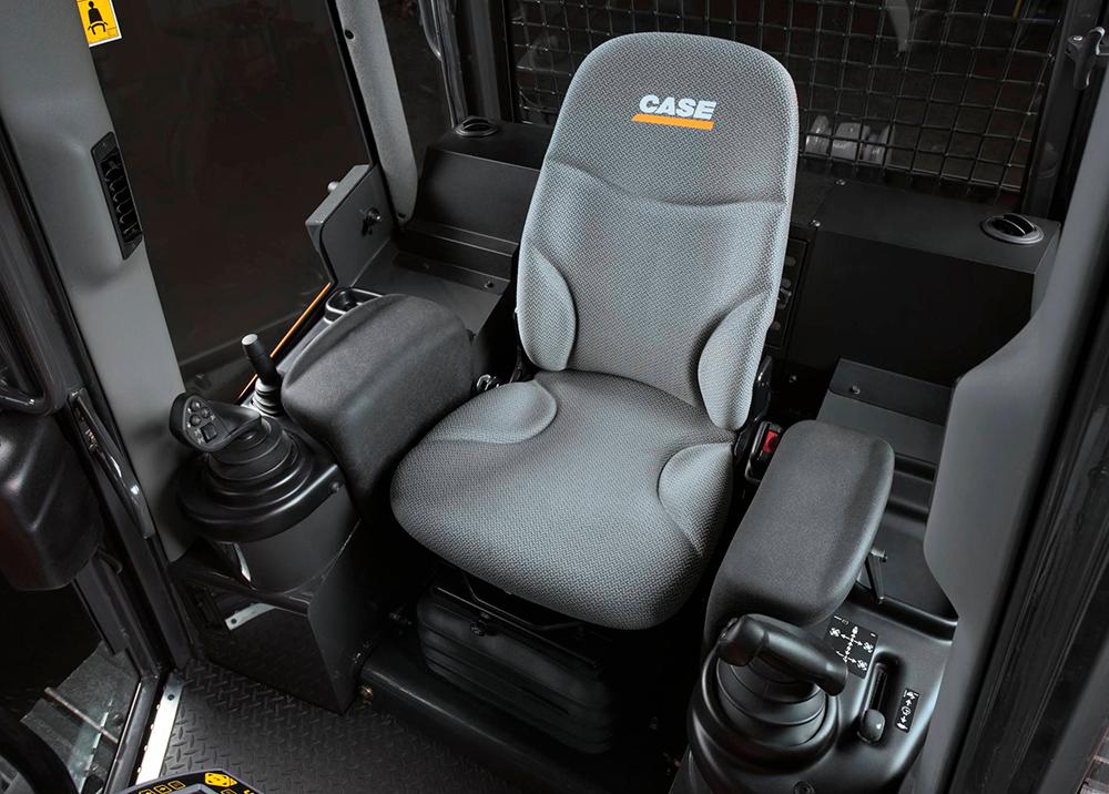 Гусеничный бульдозер CASE 2050M XLT (SEMI-U) 2