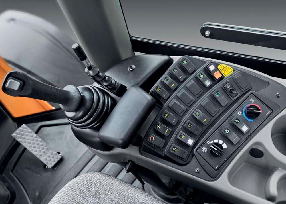 Фронтальный колесный погрузчик CASE 821F 5