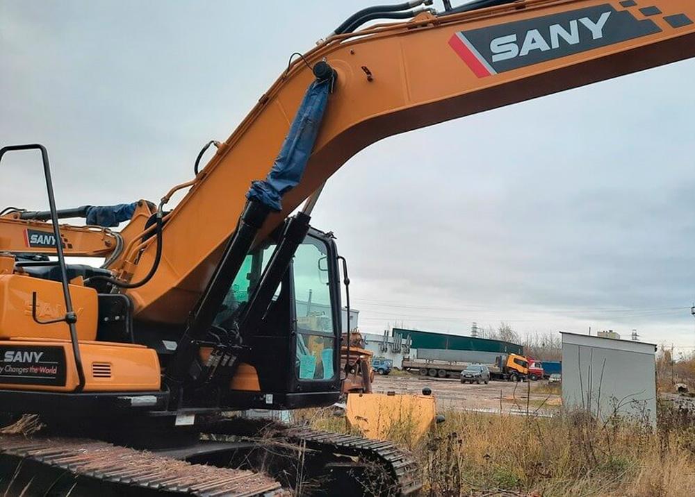 Гусеничный экскаватор SANY SY215C 2