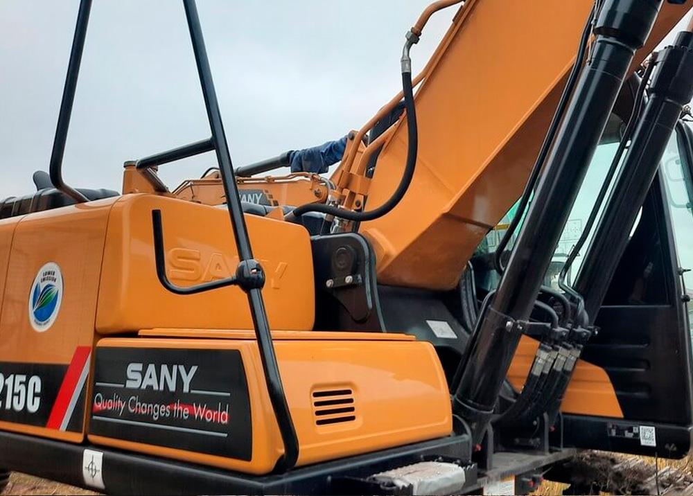 Гусеничный экскаватор SANY SY215C 5