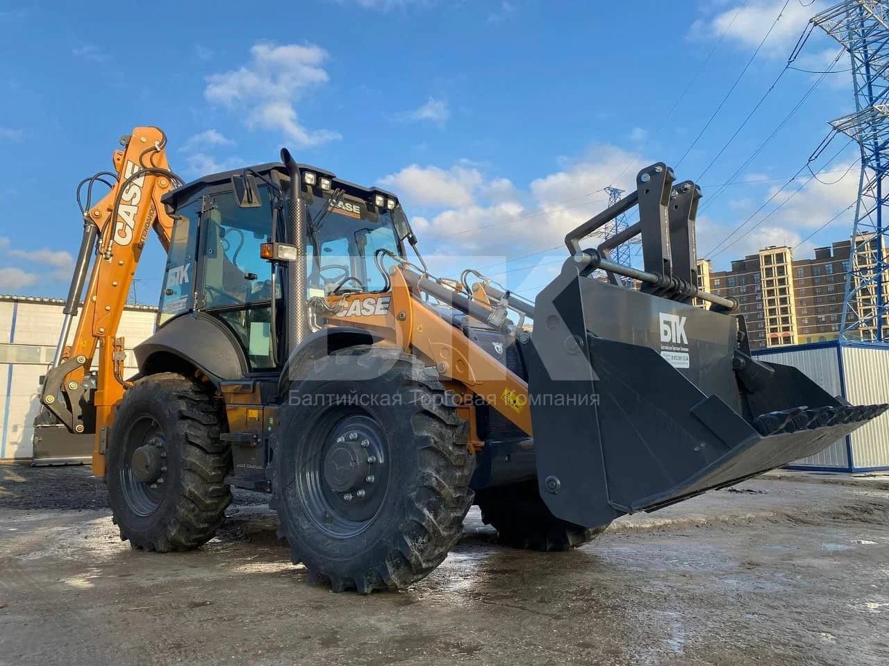 Экскаватор-погрузчик CASE 695SV