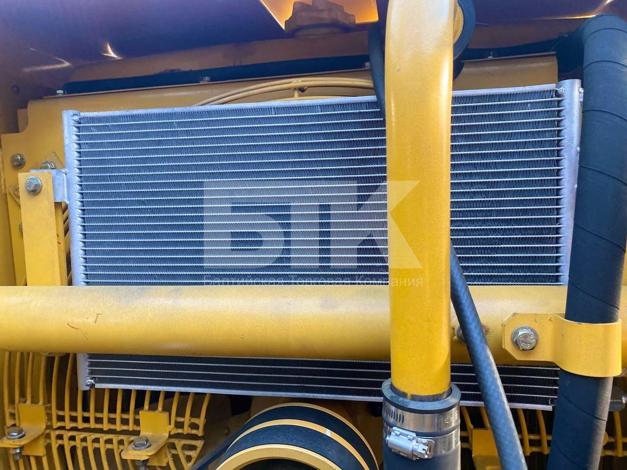 Бульдозер Beezone D16-5S 6