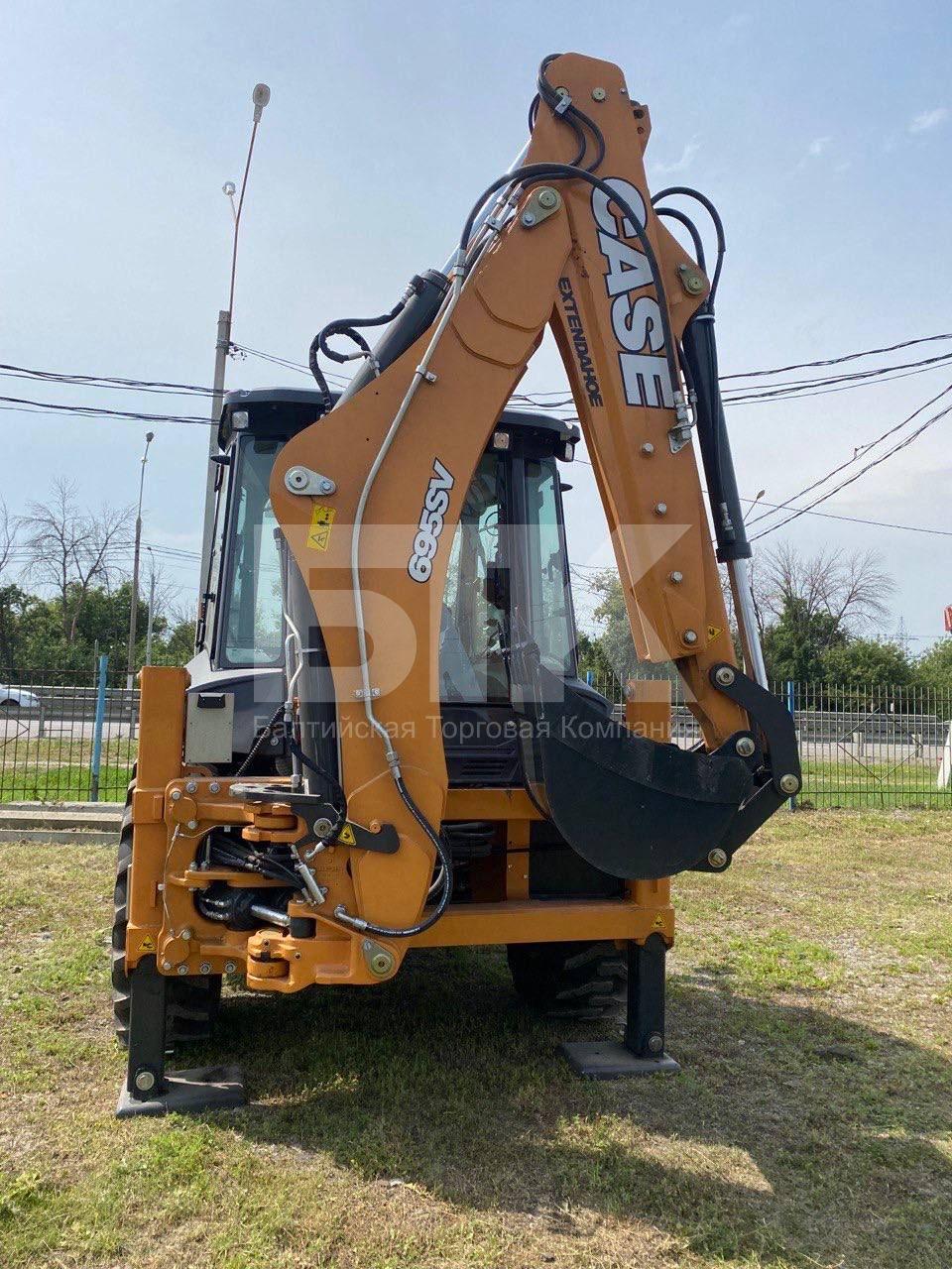 Экскаватор-погрузчик CASE 695SV (Рычаги) 3