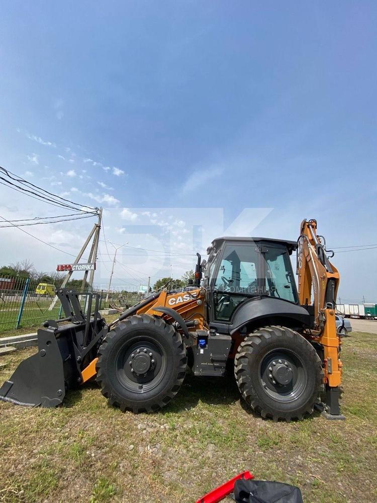 Экскаватор-погрузчик CASE 695SV (Рычаги)