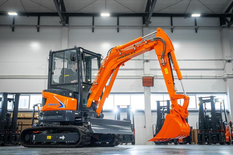 Мини-Экскаватор Lonking CDM6025